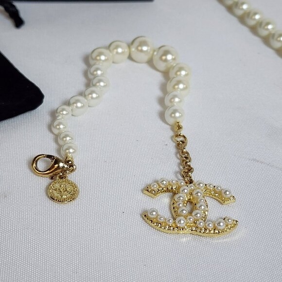 Chanel 100th Anniversary Faux Pearl Necklace & Bracelet Set  CC Logo  Gift - Picture 6 of 13